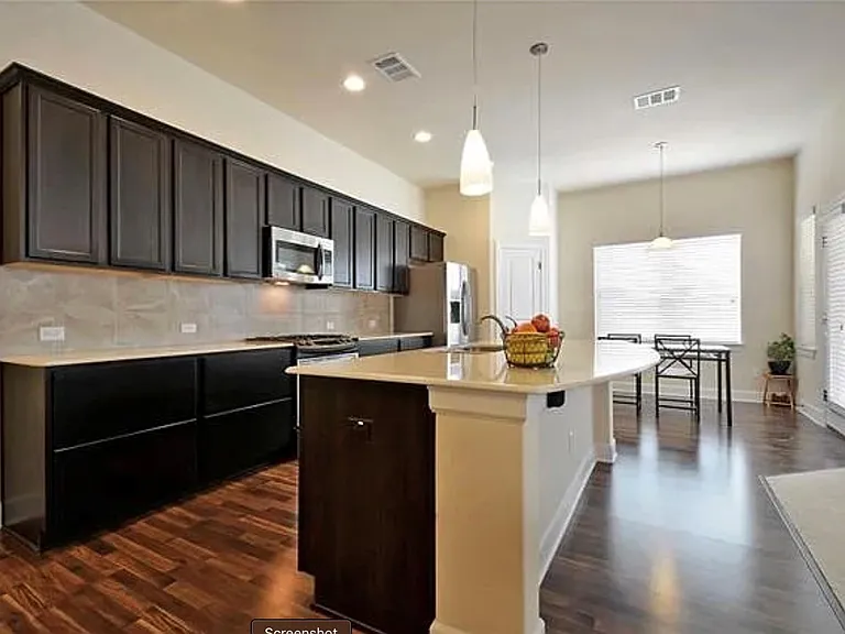 2405 Erica Kaitlin Ln — Photo 3
