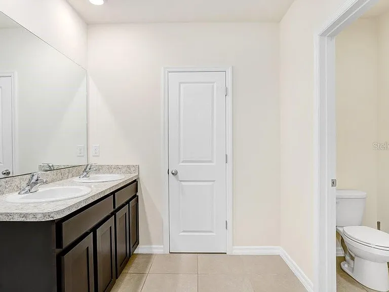 3044 Suncoast Plains Dr — Photo 24