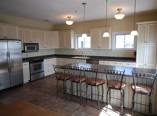 168 Humphrey St SUITE B, Swampscott, MA 01907