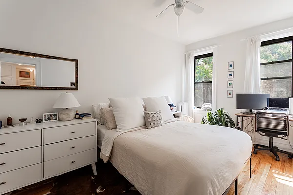 Rented by Bond New York | media 13