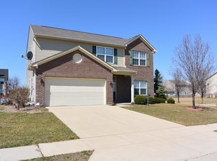 12406 Schoolhouse Rd, Fishers, IN 46037