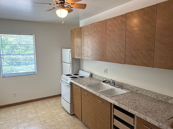 3rd image of 316 E 57th St #2