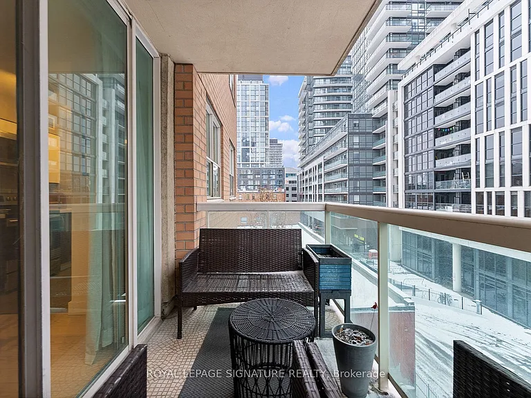 323 Richmond St E #412 — Photo 28