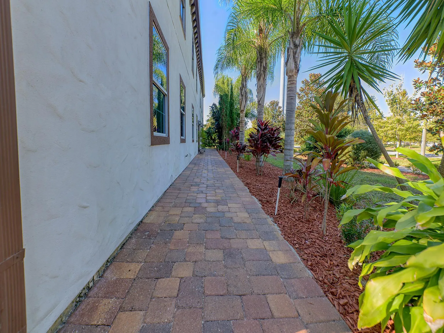 Neptune Rd, Kissimmee — Photo 2
