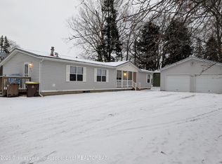 419 Vessey St, Portland, MI 48875