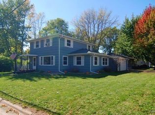 809 N 1st St, Cherokee, IA 51012