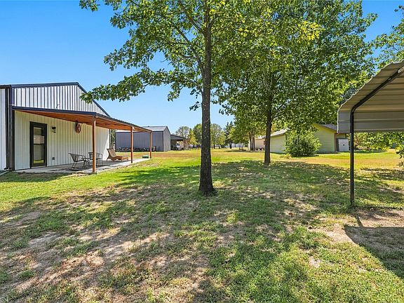 5th image of 420492 E 1168th Rd