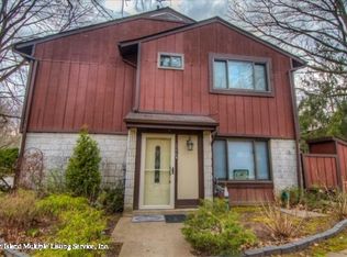 1776 Forest Hill Rd, Staten Island, NY 10314