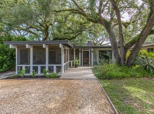 4314 3rd St, Saint Simons Island, GA 31522