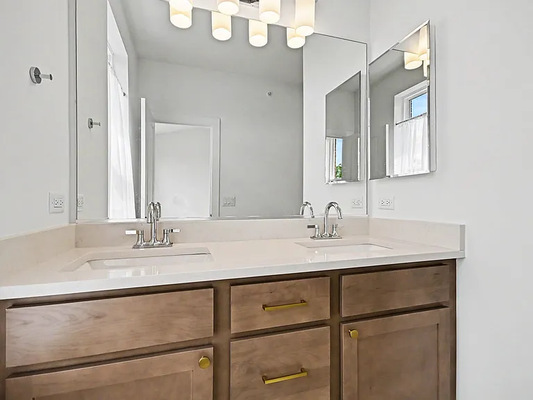 1215 Gateway Ct — Photo 14