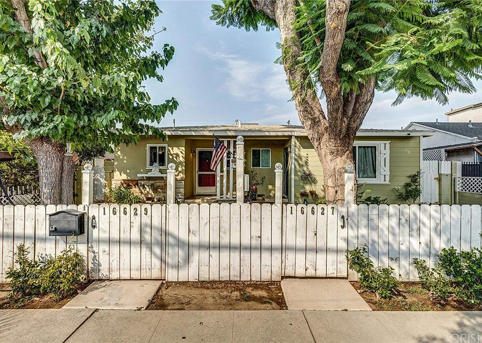 1st image of 16627 Victory Blvd