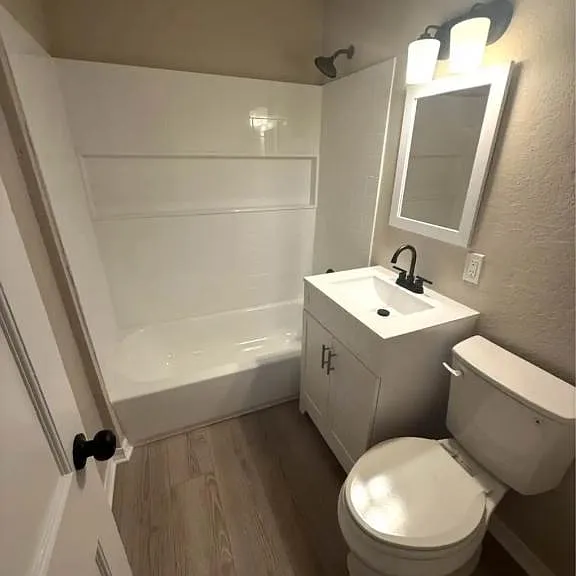 704 Judy Ave — Photo 5