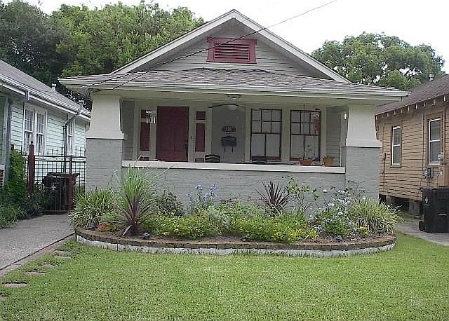 1st image of 8419 Sycamore Pl
