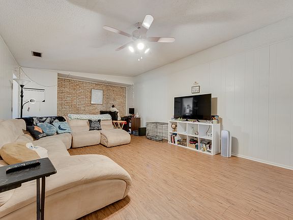 5th image of 6216 Wheaton Dr #6218