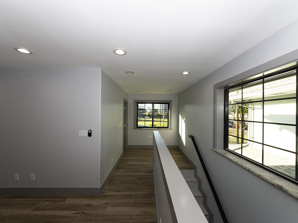 1st image of 827 Alder St #3