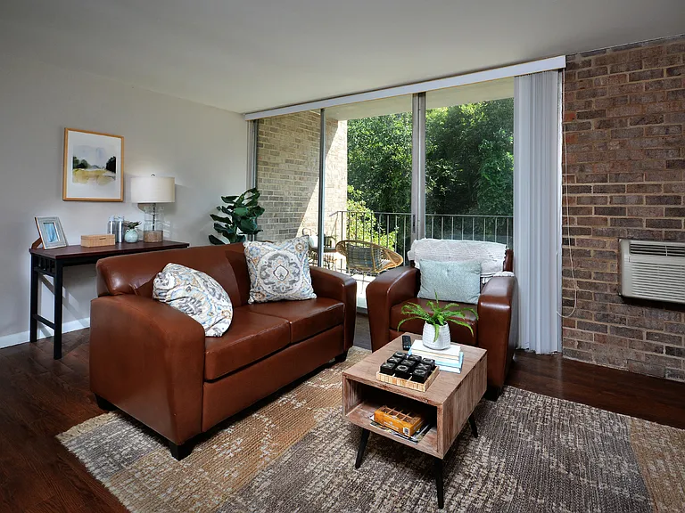 University Apartments Chapel Hill — Photo 14