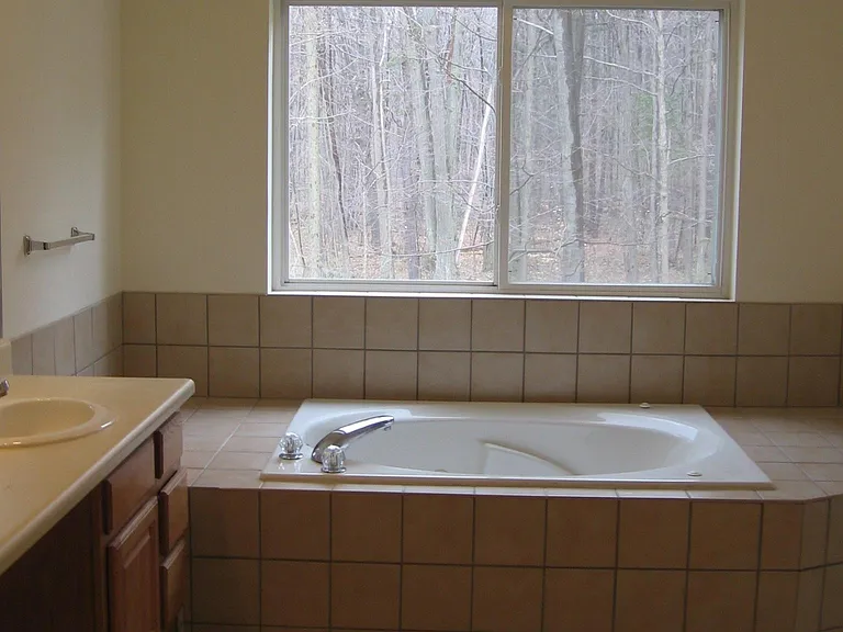 10 Sanctuary Dr #1 — Photo 6