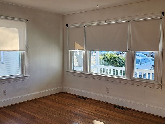 5th image of 4403 Lafayette Blvd