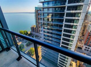 370 Martha St #909, Burlington, ON