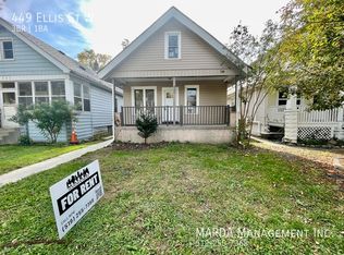 449 Ellis St W, Windsor, ON N8X1B1