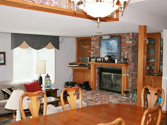 3rd image of 11108 Oak Creek Dr