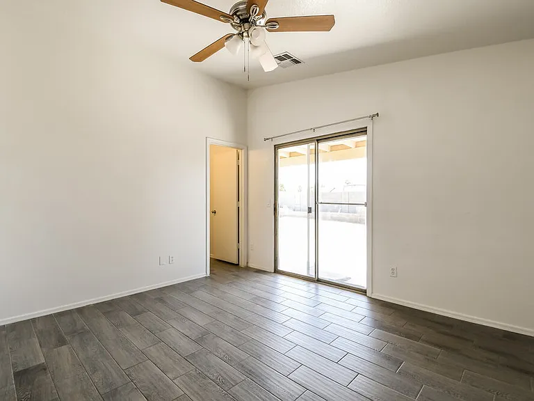 1153 W Diamond Ave — Photo 10