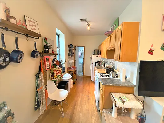 Rented by Virtual Real Estate | media 11