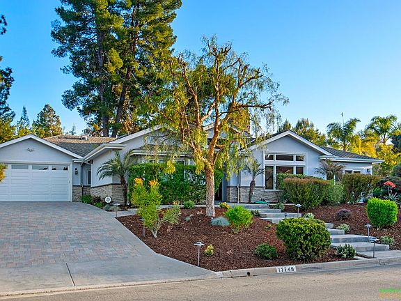 5th image of 17749 Saint Andrews Dr