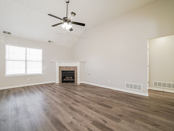 5th image of 5915 Landau Dr