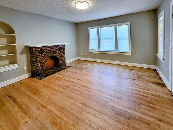 4th image of 2530 NW 11th St #2528