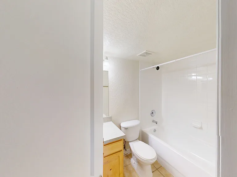 The Breyley Apartments — Photo 48