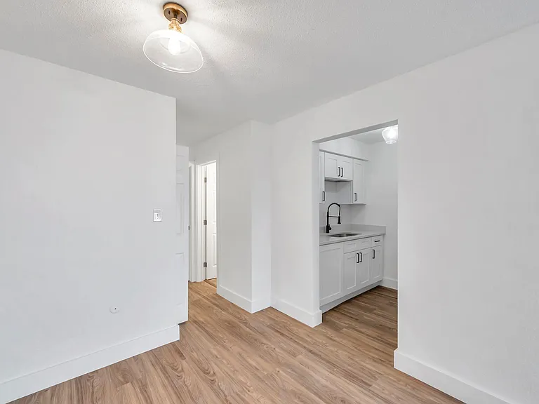 2366 Shelley St #14 — Photo 15
