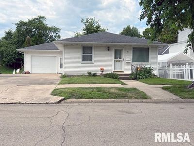 60 N Avenue B, Canton, IL, 61520