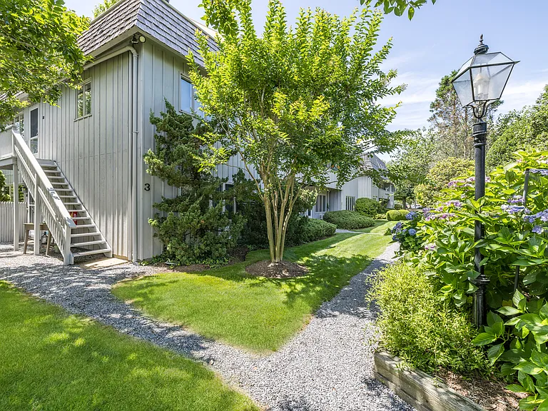 18 Bridge St #3E — Photo 16