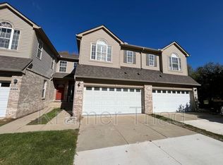 41472 Glade Rd, Canton, MI 48187