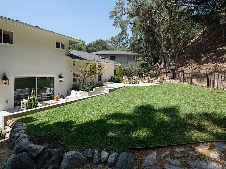 510 Foothill Ave — Photo 48
