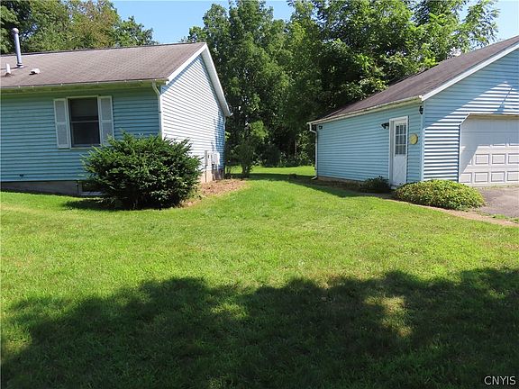 2nd image of 4886 Shepard Rd