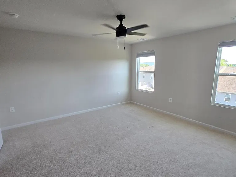 33 Apollo Rd — Photo 23