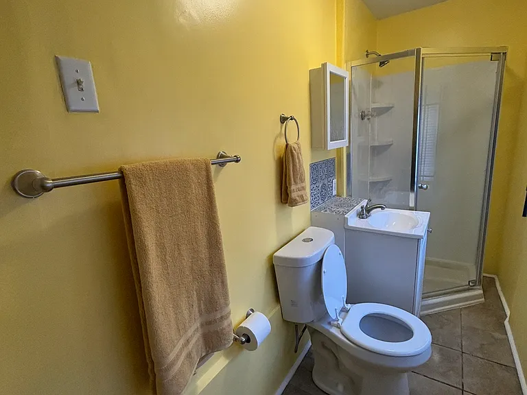 2509 W Oakdale St #1 — Photo 20