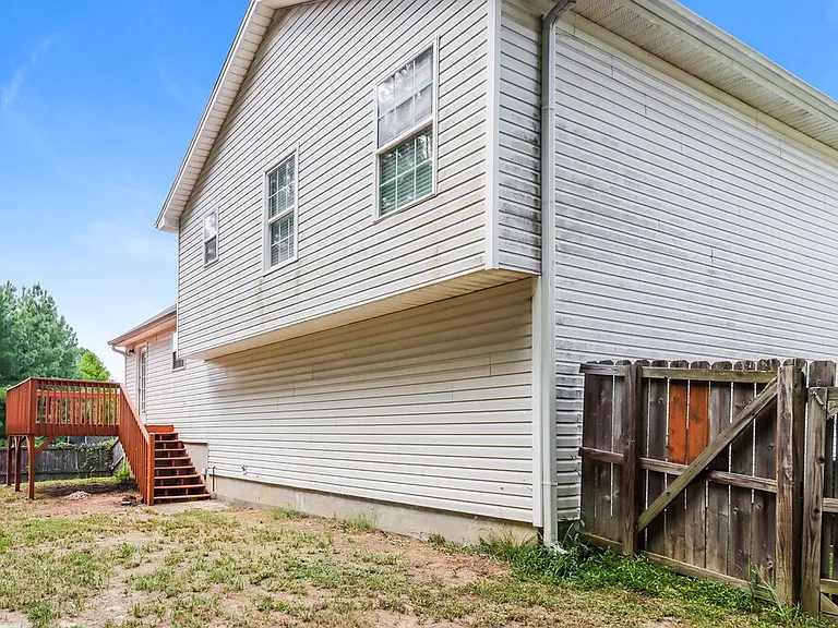 124 Hunter Pl — Photo 18