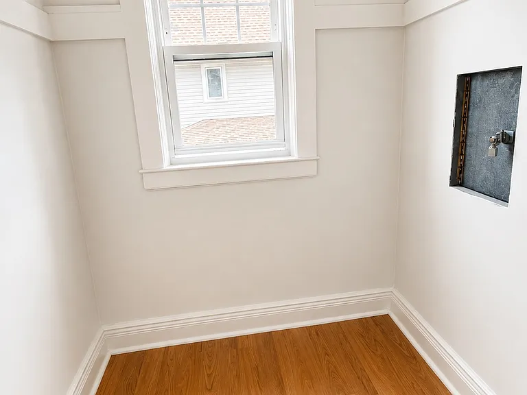 17 Railroad Ave #2 — Photo 5