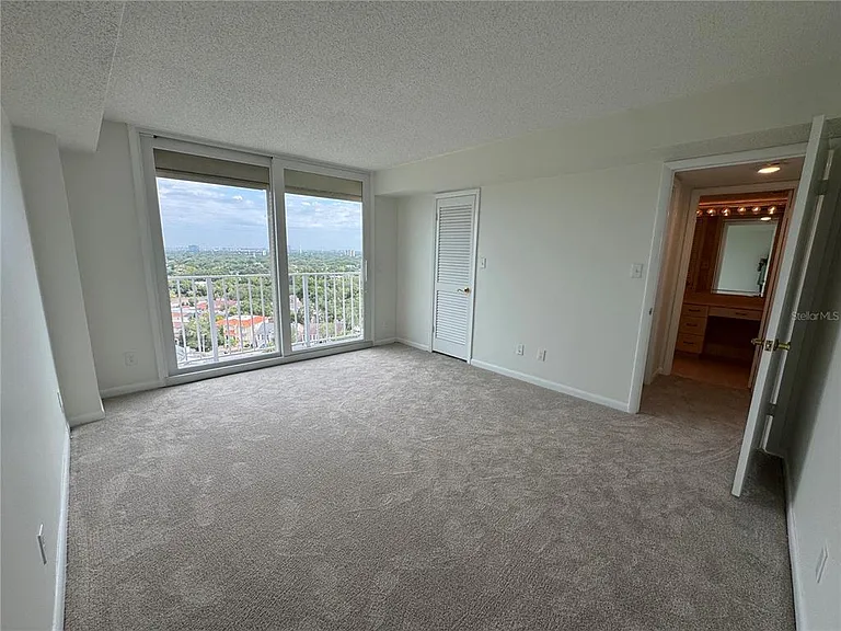 2611 Bayshore Blvd #1805 — Photo 36