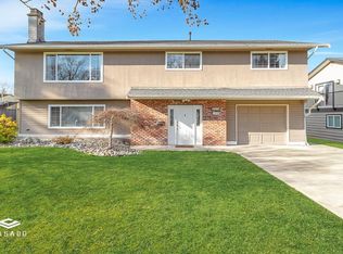 5311 9a Ave, Delta, BC V4M1X3