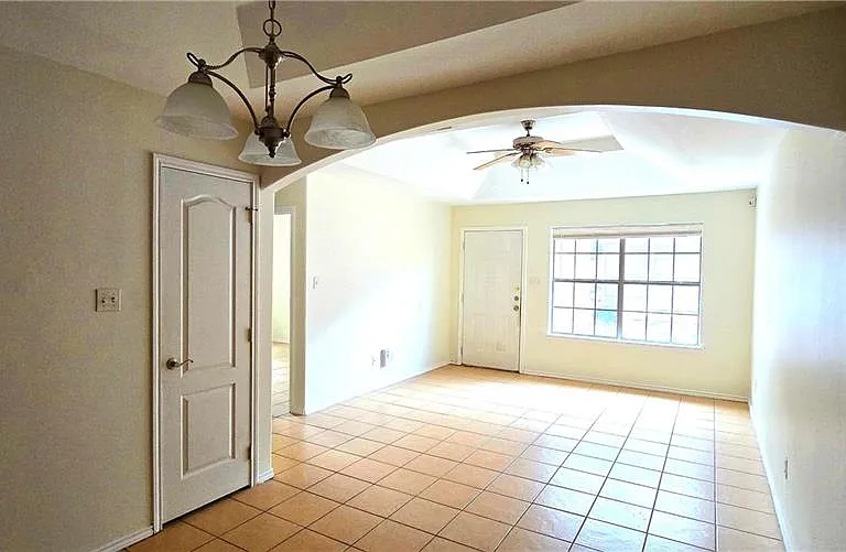 1302 Prosperity Dr #A — Photo 2