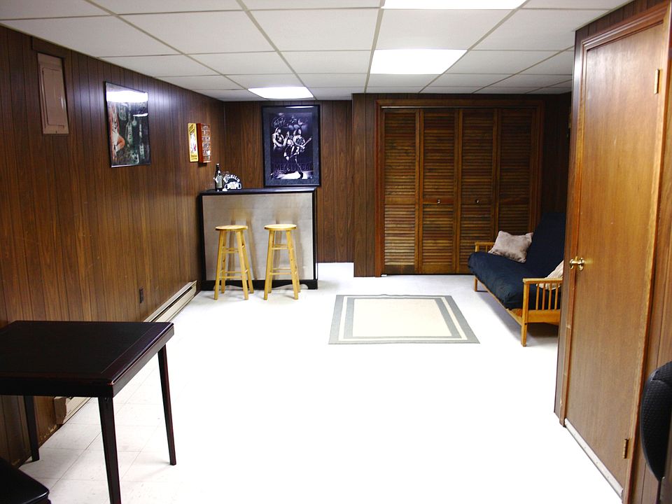 2nd image of 79 Meadow Pond Dr APT 28A