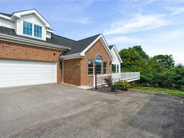 1558 Parkwood Pointe Dr, Crescent, PA 15046