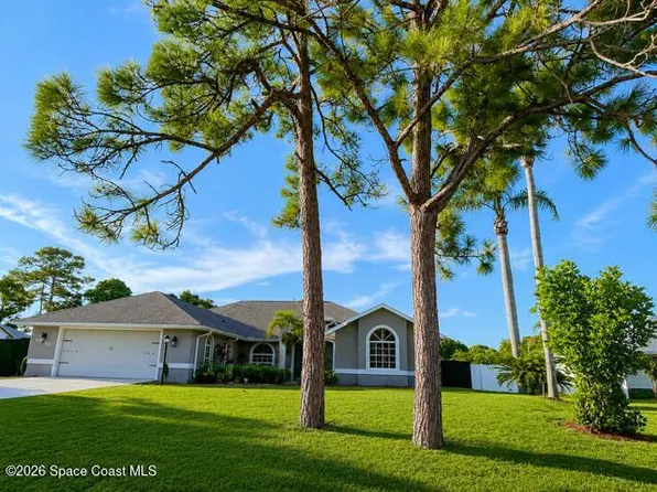 6890 Hundred Acre Dr, Cocoa, FL 32927