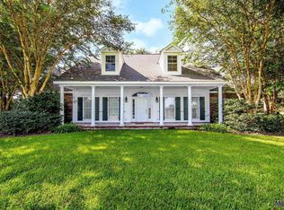 121 Breaux St, Raceland, LA 70394