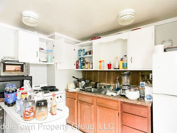 4th image of 830 W North St #4923308
