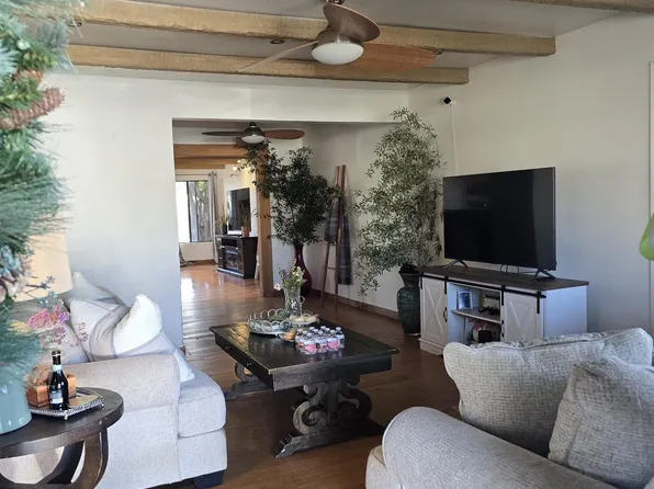 9367 De Camp Dr, La Mesa, CA 91942